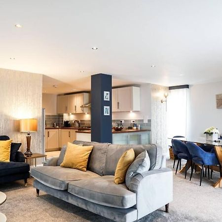 Beautiful 3 Bedroom Apartment By The Sea New Quay Exterior foto